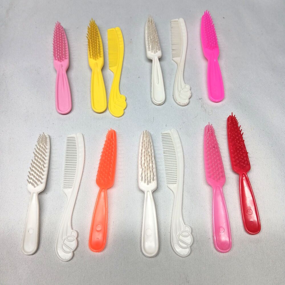 VTG Barbie Doll Brushes Combs 80s‎ 90s Lot of 13 Pink Yellow White Orange Toys